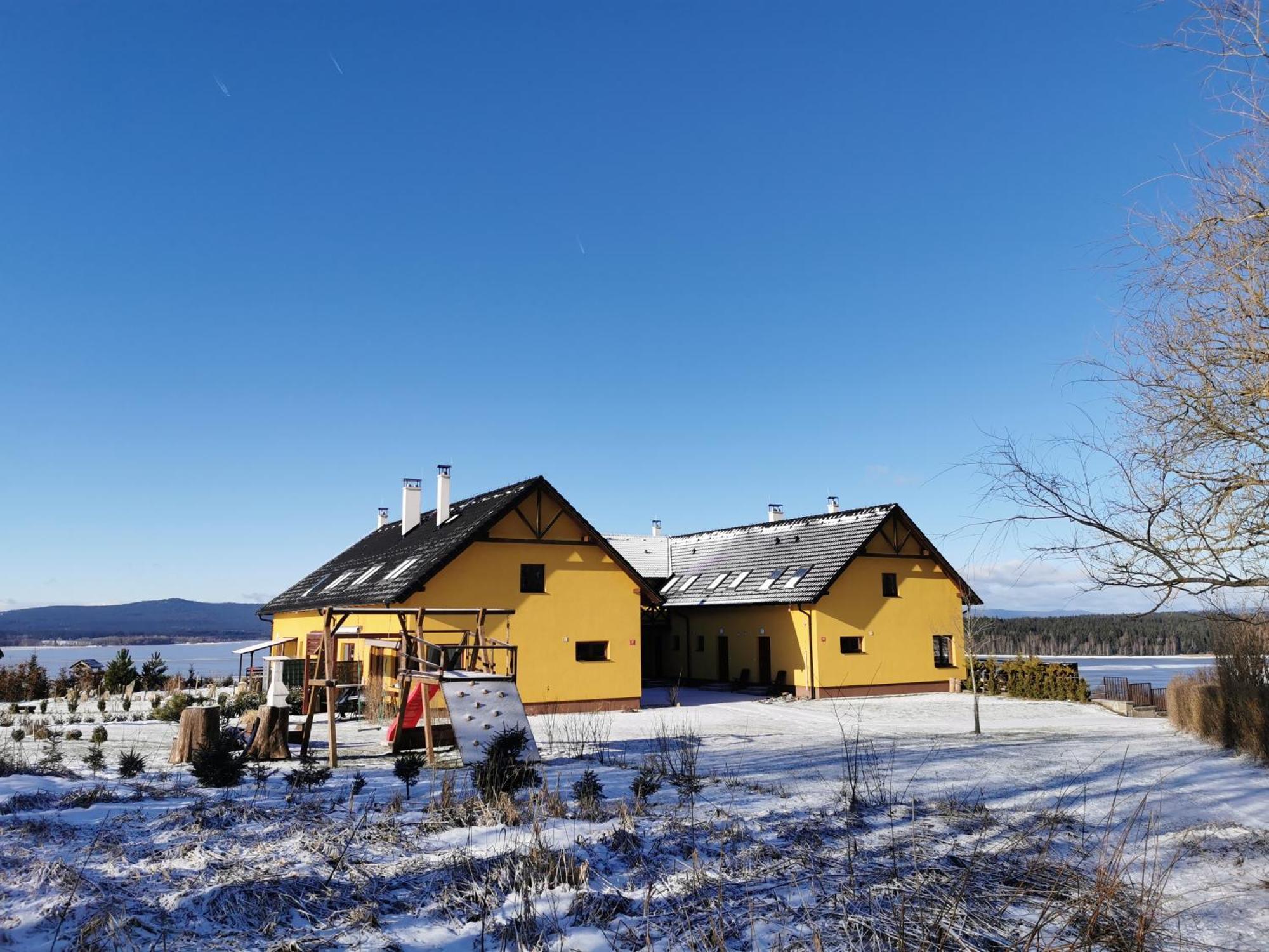 Apartman S Terasou A Vyhledem Na Jezero Lipno Kovářov Exteriör bild
